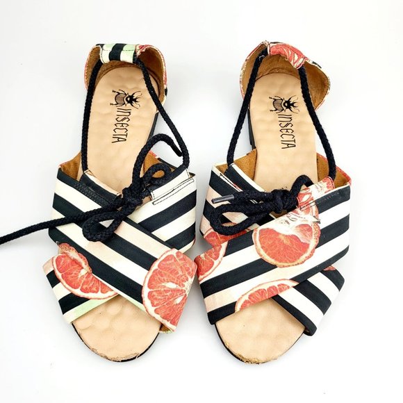 INSECTA Black white Striped Orange Fruit UNISEX Vegan Flats M 6.5 W 7.5 Peep Toe - Picture 3 of 11